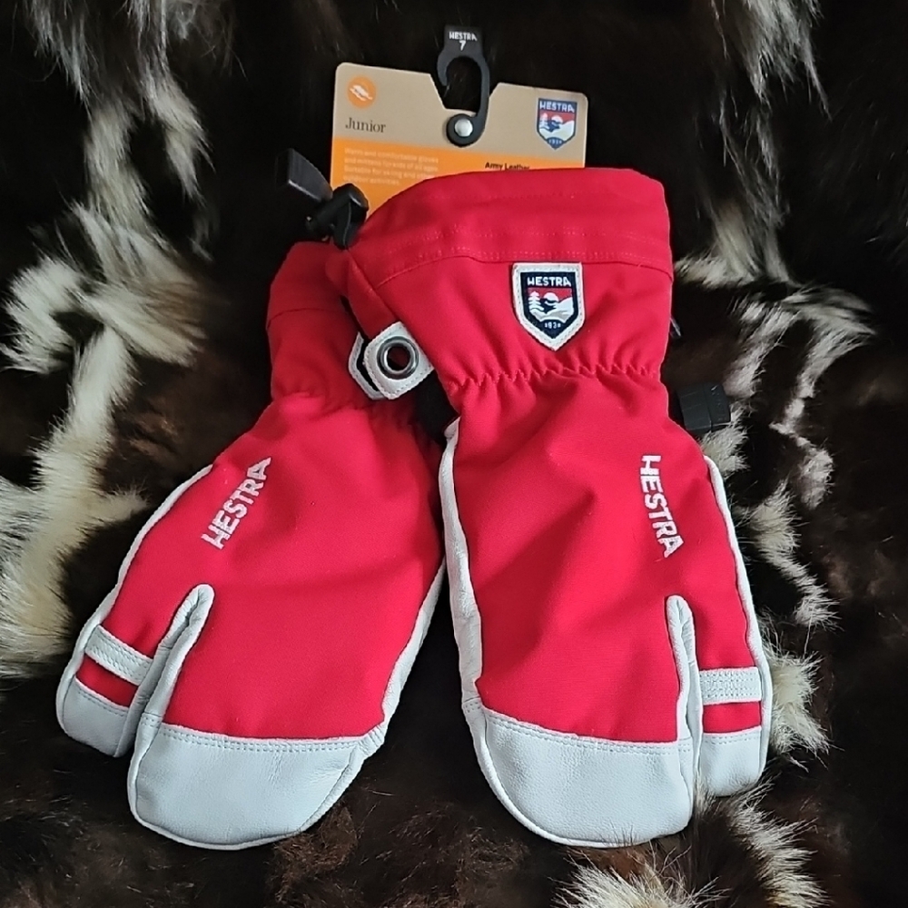 Hestra Junior Size 7 Heli Ski 3-finger Red and White Insulated Mittens